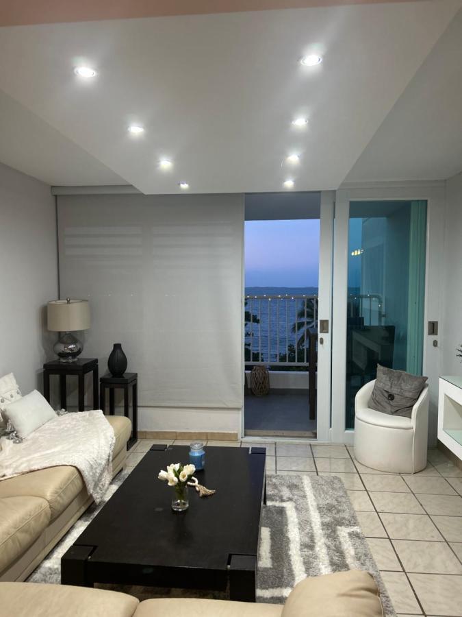 The Vue At Dos Marina Apartment Fajardo Ngoại thất bức ảnh